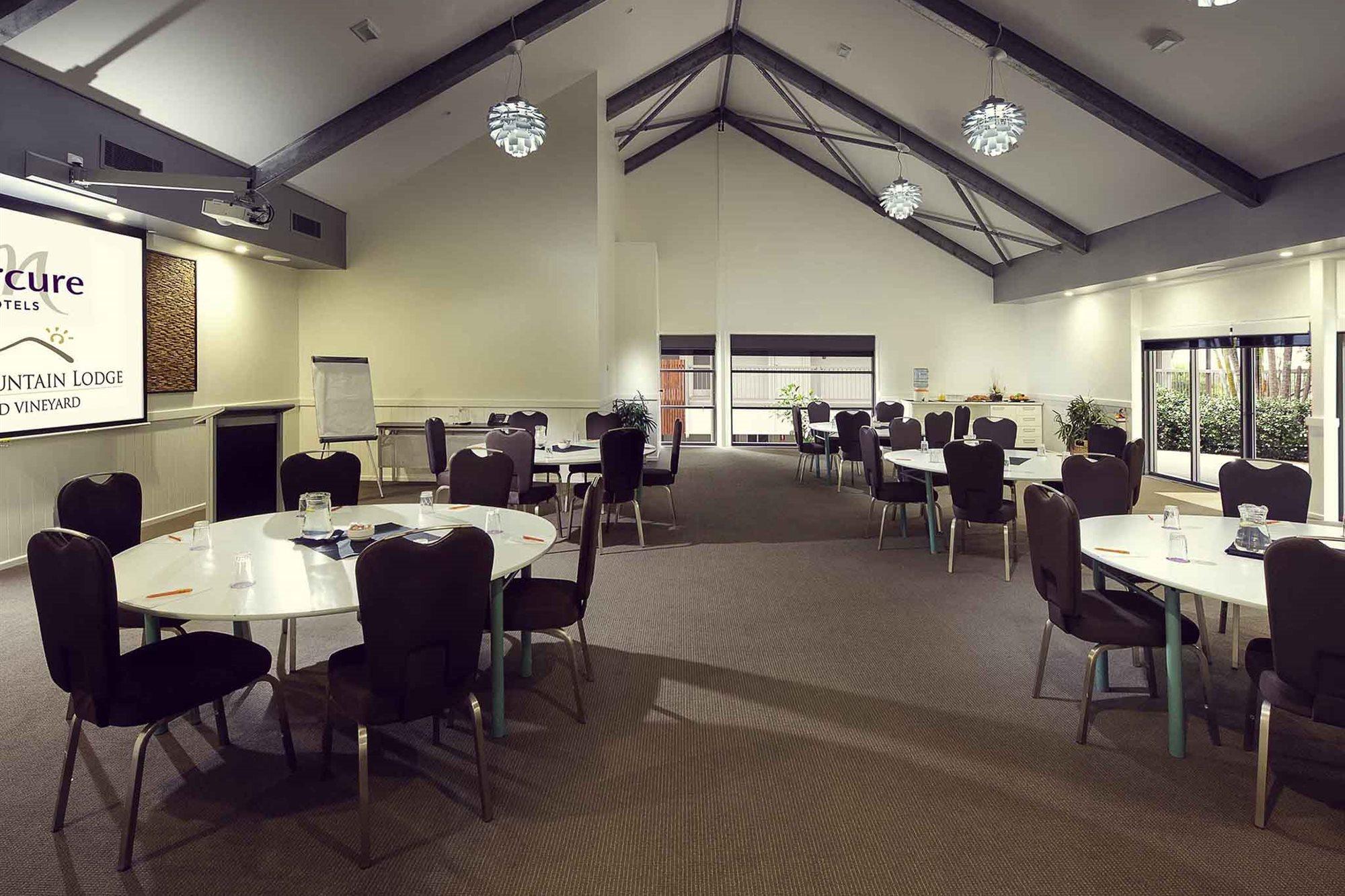 Mercure Clear Mountain Lodge Mount Samson Esterno foto